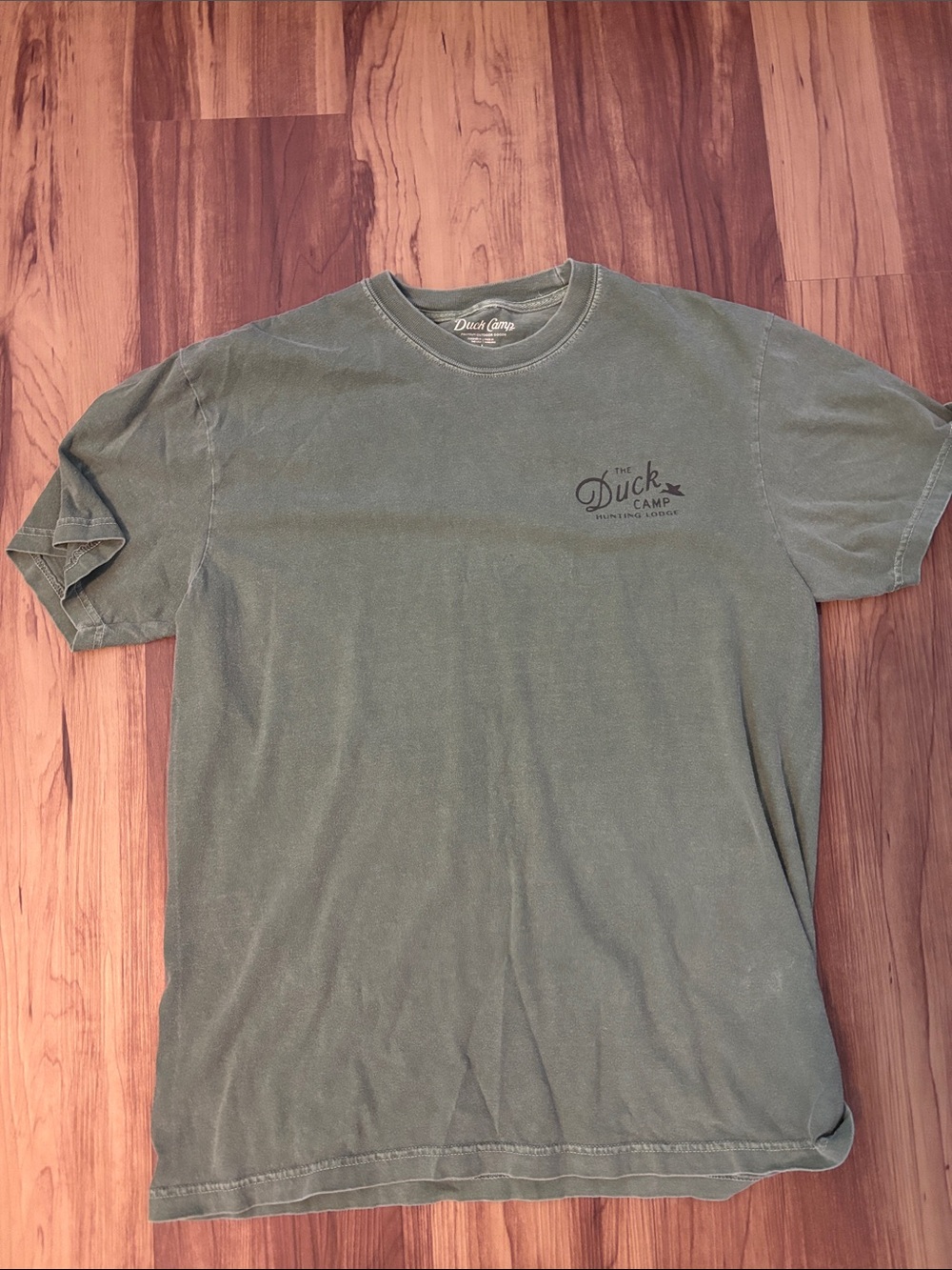The Duck Camp Short-Sleeve Crew T-Shirt in Olive